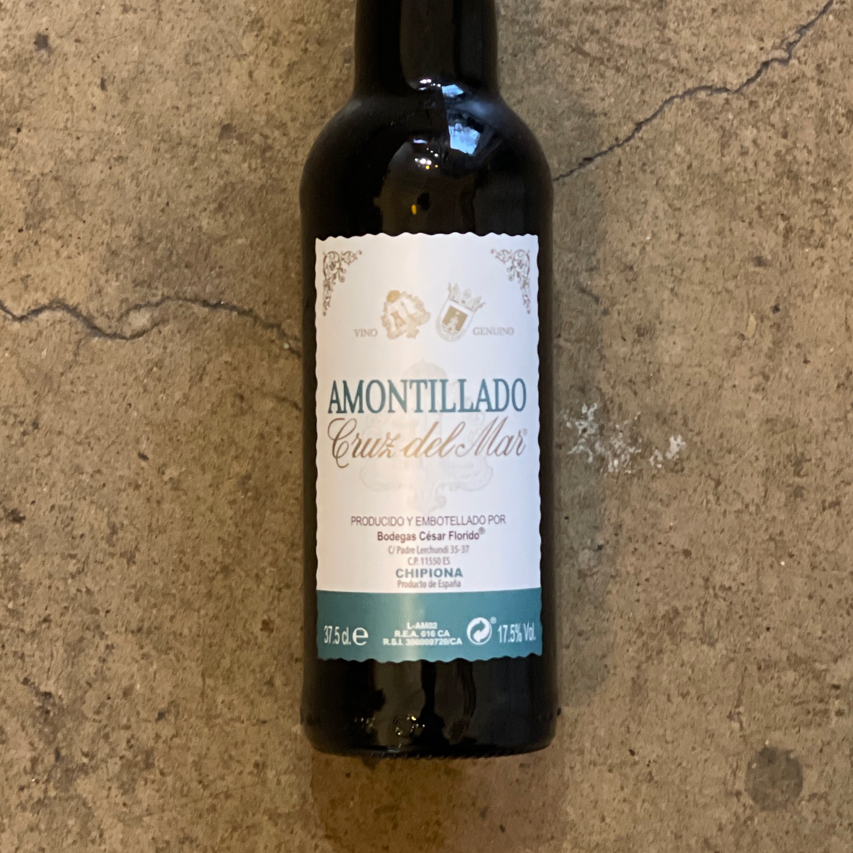 César Florido, Amontillado Cruz Del Mar NV, 375mL
