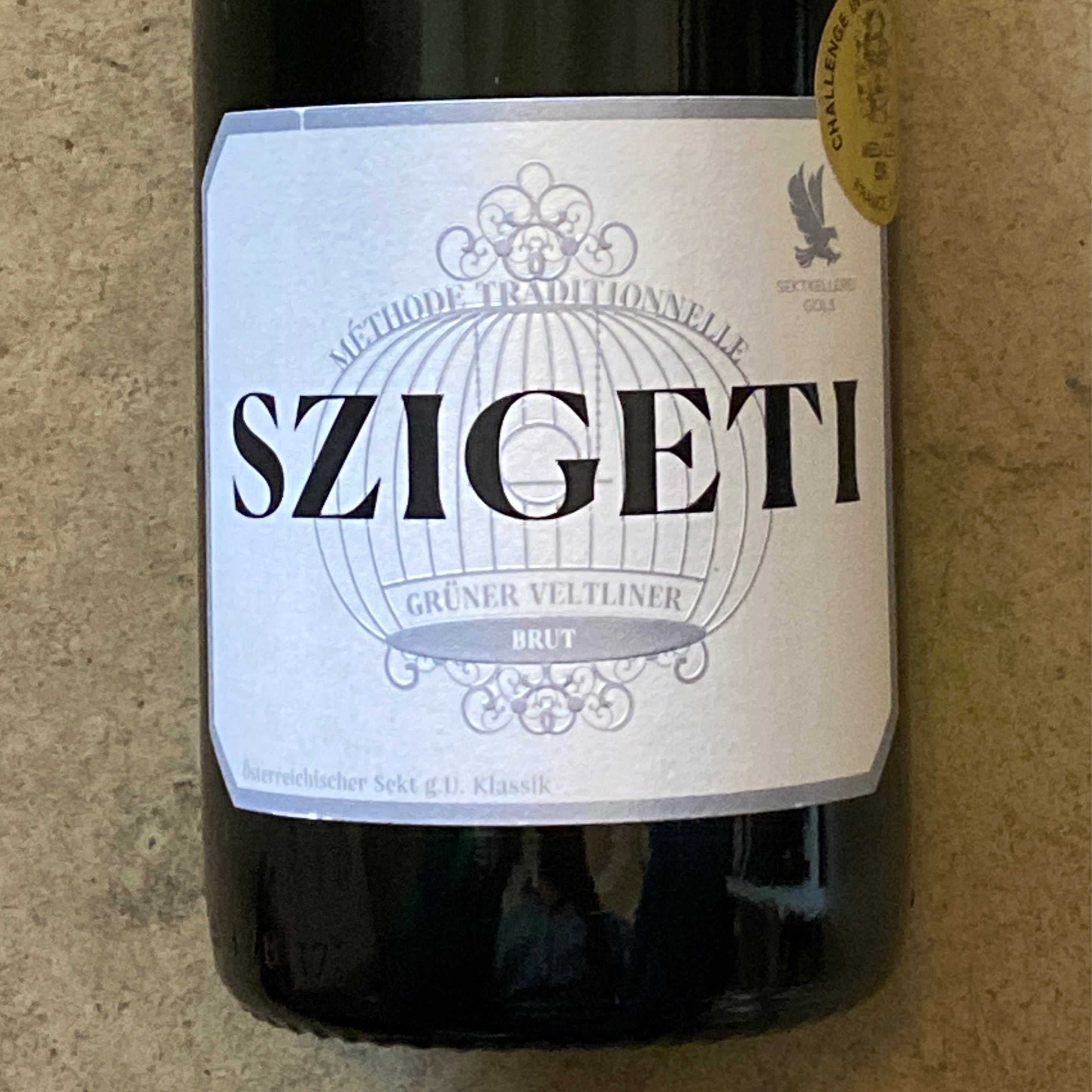 Szigeti, Grüner Veltliner Brut NV, 750mL